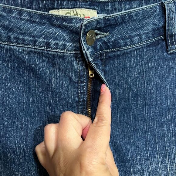 Mich Up Butt Lifter Capri Jeans Size 36 - Picture 2 of 4